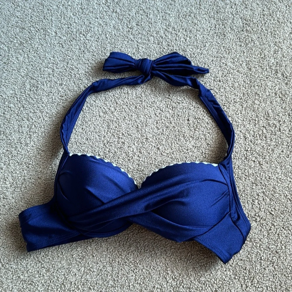 029 NWOT Halter Tie Criss Cross Bikini Set - Size Small‎